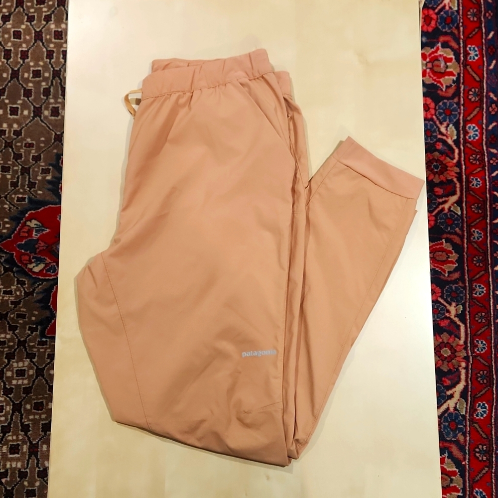 Patagonia Joggers - Picture 2 of 5